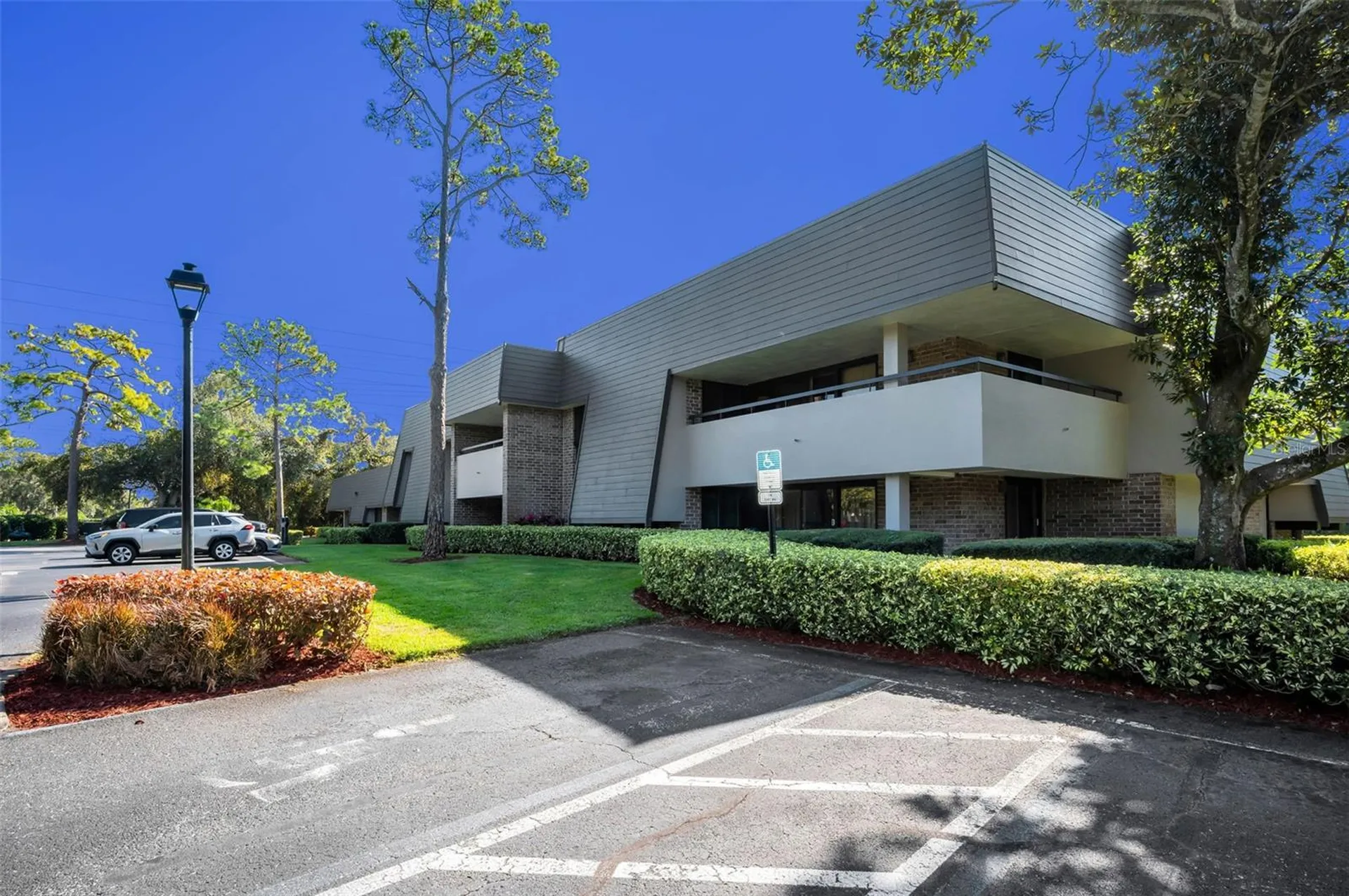 36750 Us Highway 19 N Palm Harbor FL 34684