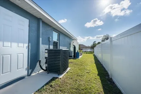 2405 Vancouver Lane North Port FL 34286