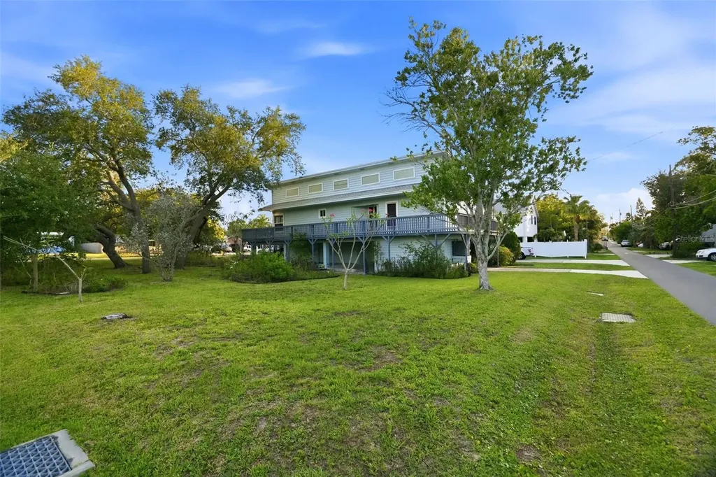 110 Georgia Ave. Avenue Crystal Beach FL 34681