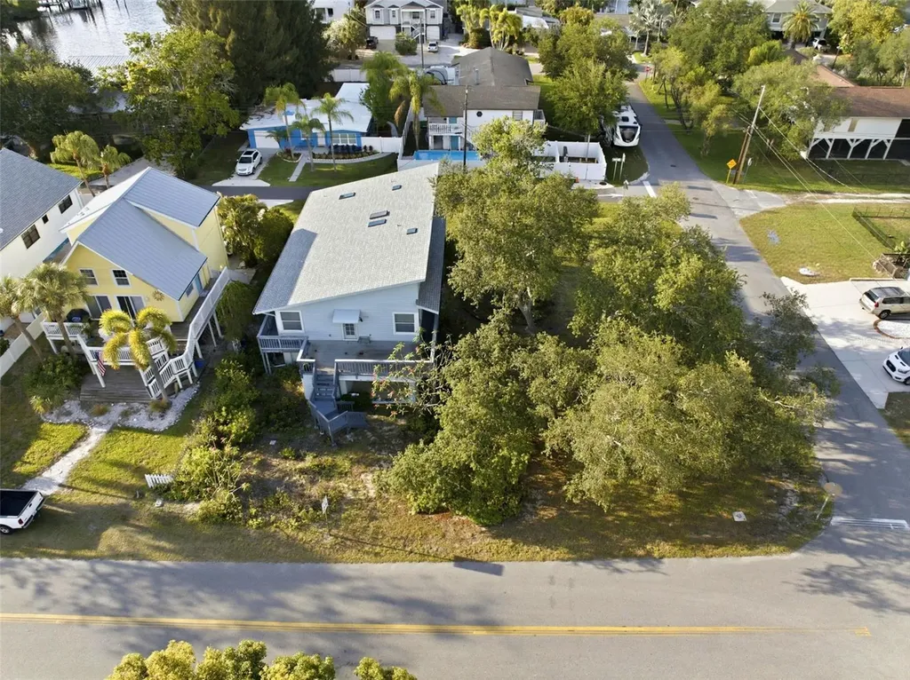 110 Georgia Ave. Avenue Crystal Beach FL 34681