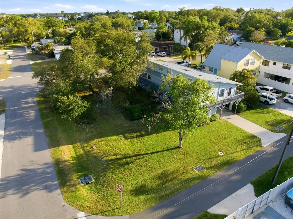 110 Georgia Ave. Avenue Crystal Beach FL 34681
