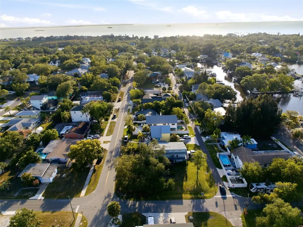 110 Georgia Ave. Avenue Crystal Beach FL 34681