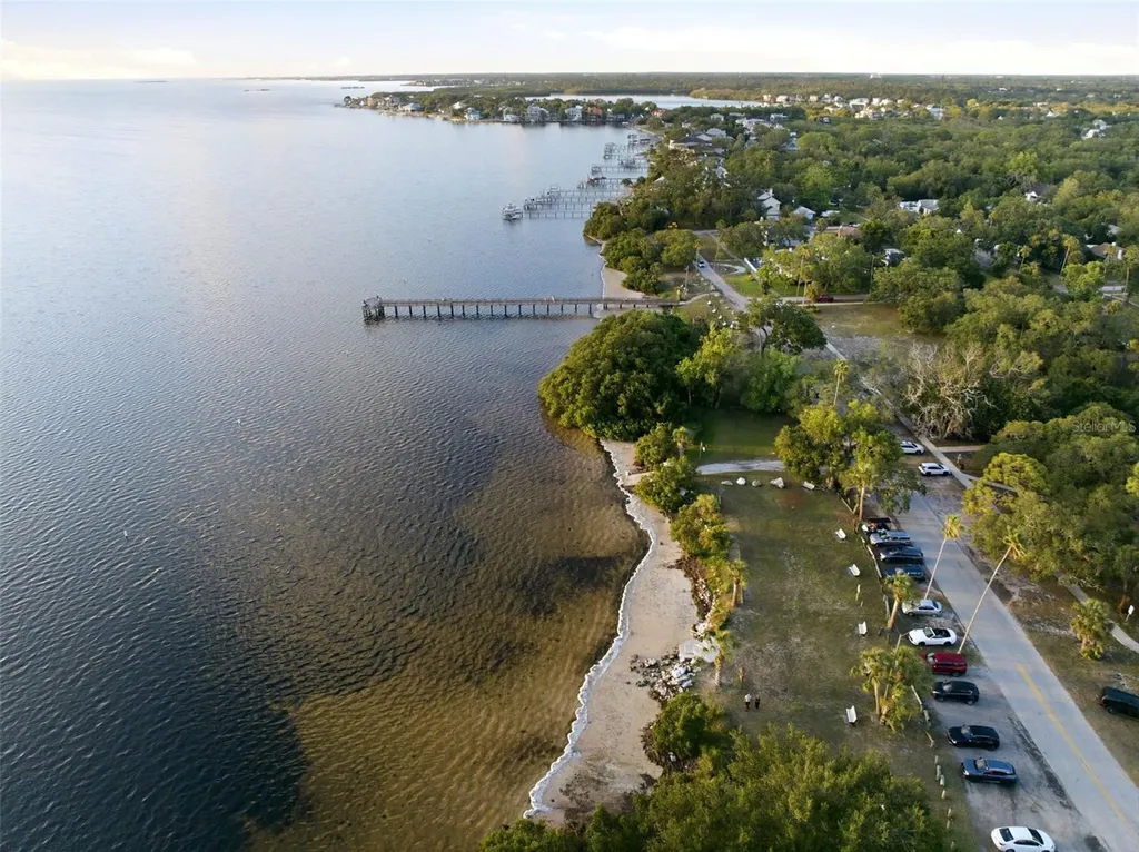 110 Georgia Ave. Avenue Crystal Beach FL 34681