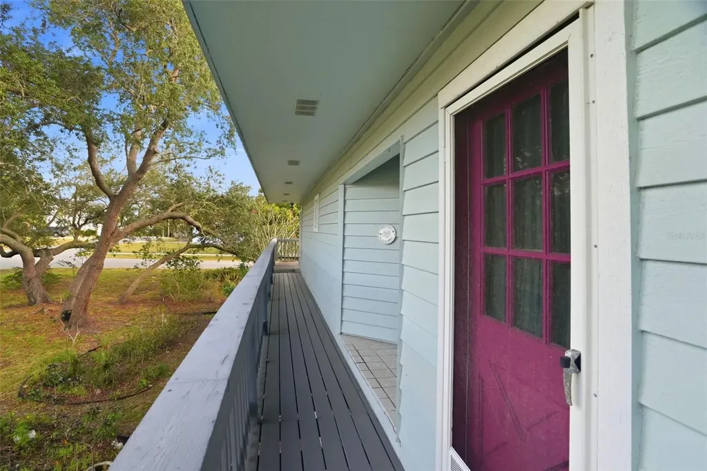 110 Georgia Ave. Avenue Crystal Beach FL 34681