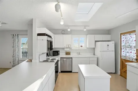 110 Georgia Ave. Avenue Crystal Beach FL 34681