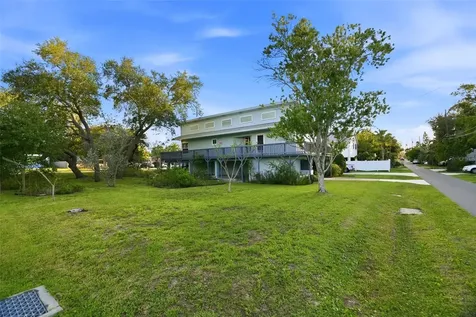110 Georgia Ave. Avenue Crystal Beach FL 34681