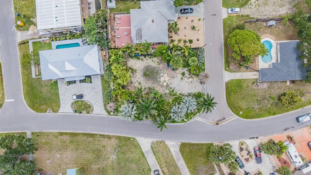 591 Baywood Drive N Dunedin FL 34698