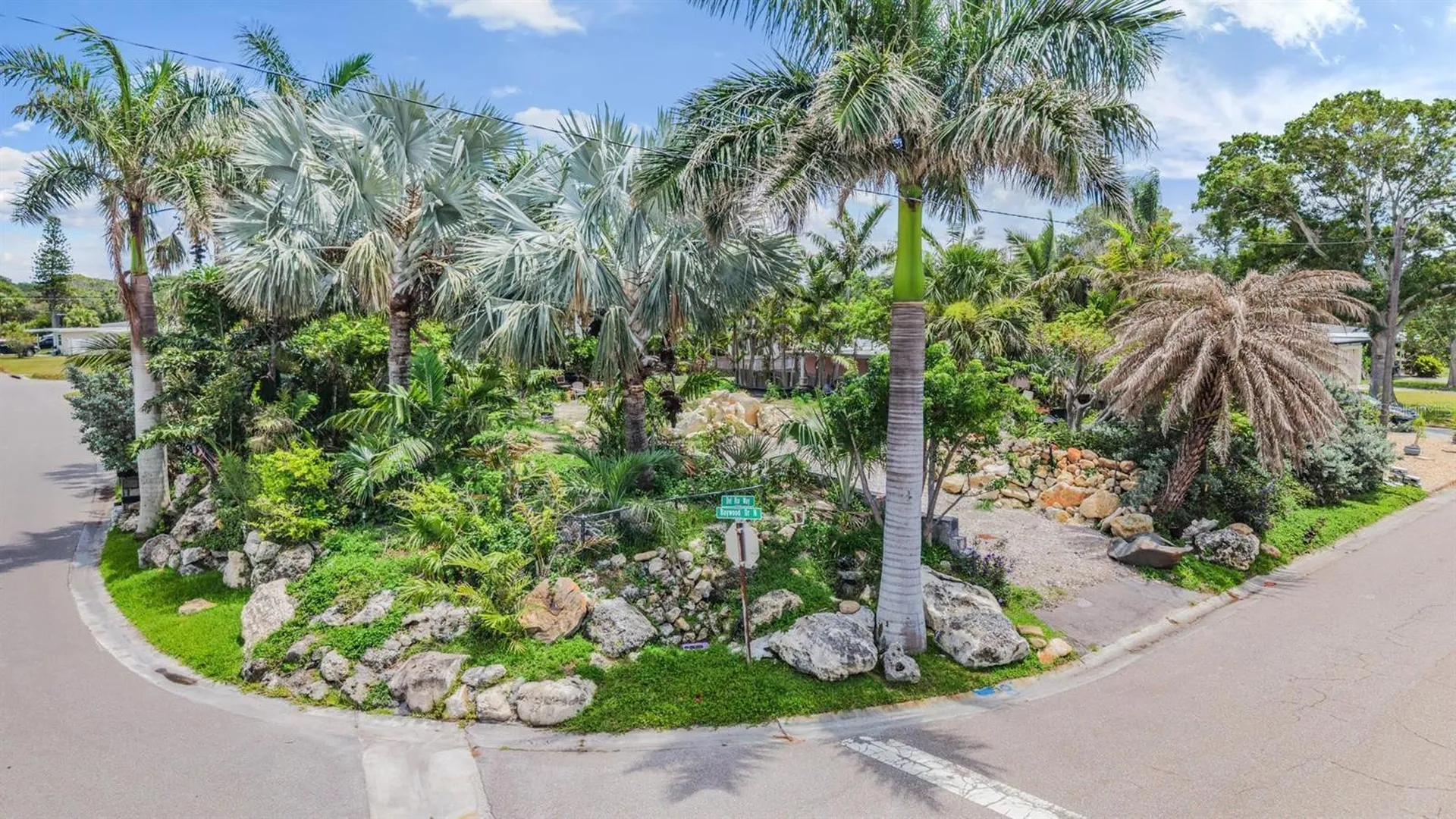 591 Baywood Drive N Dunedin FL 34698
