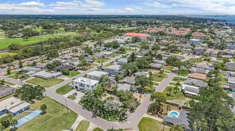 591 Baywood Drive N Dunedin FL 34698