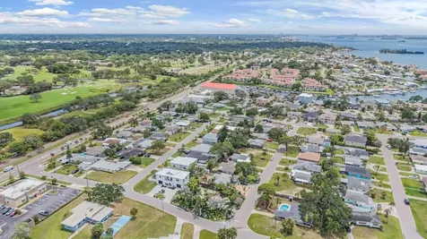 591 Baywood Drive N Dunedin FL 34698