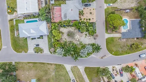 591 Baywood Drive N Dunedin FL 34698