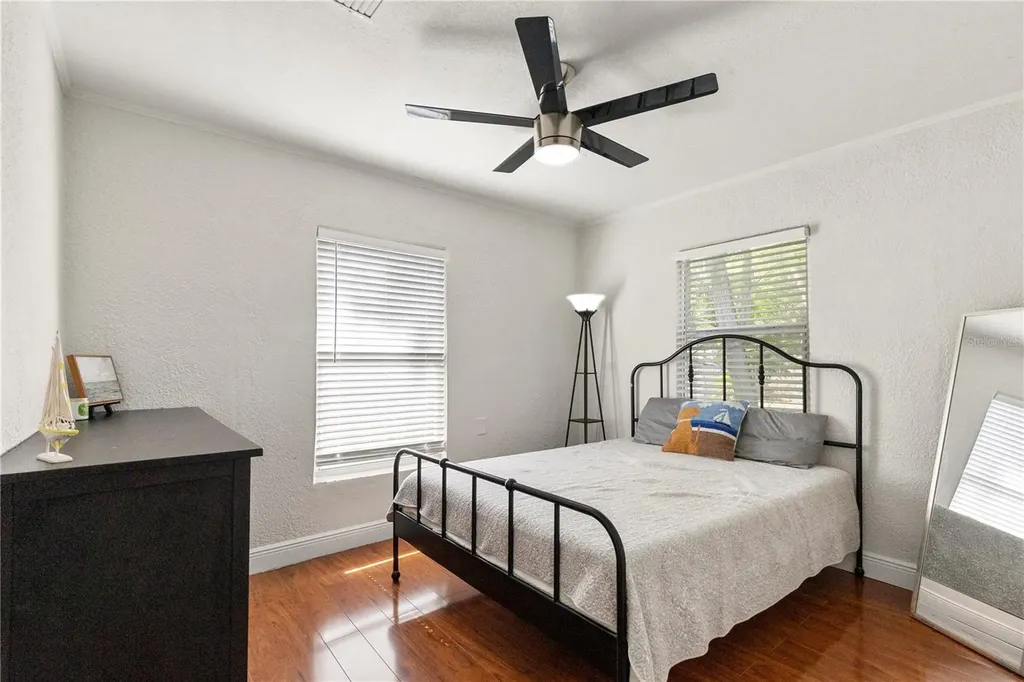2013 E Henry Avenue Tampa FL 33610