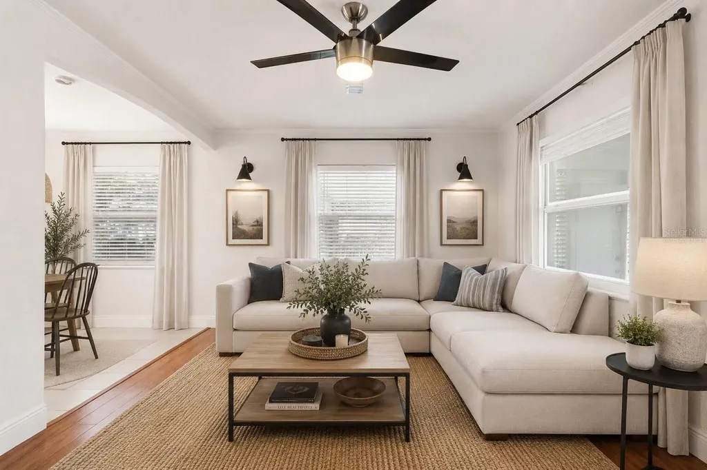 2013 E Henry Avenue Tampa FL 33610