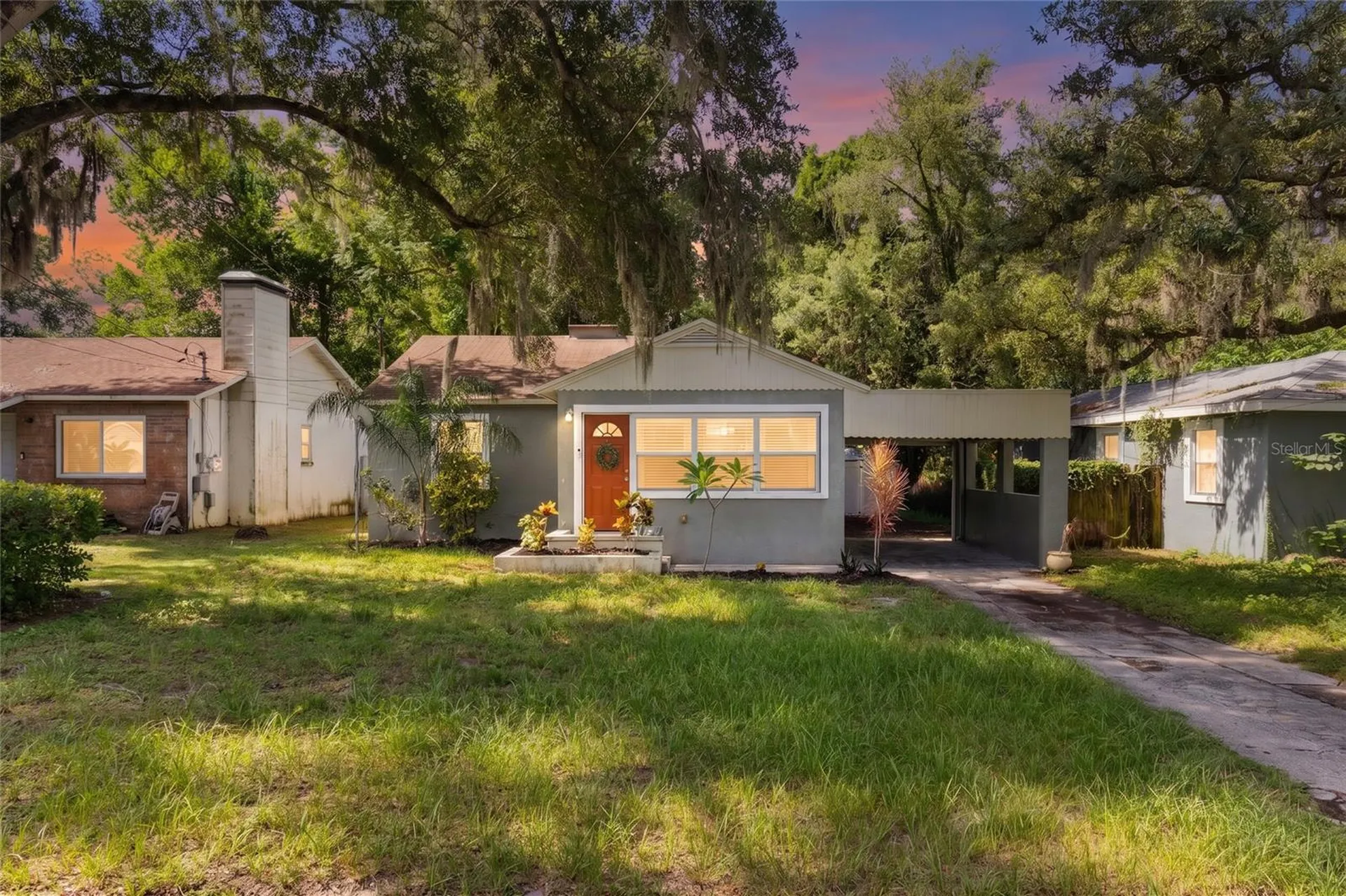 2013 E Henry Avenue Tampa FL 33610