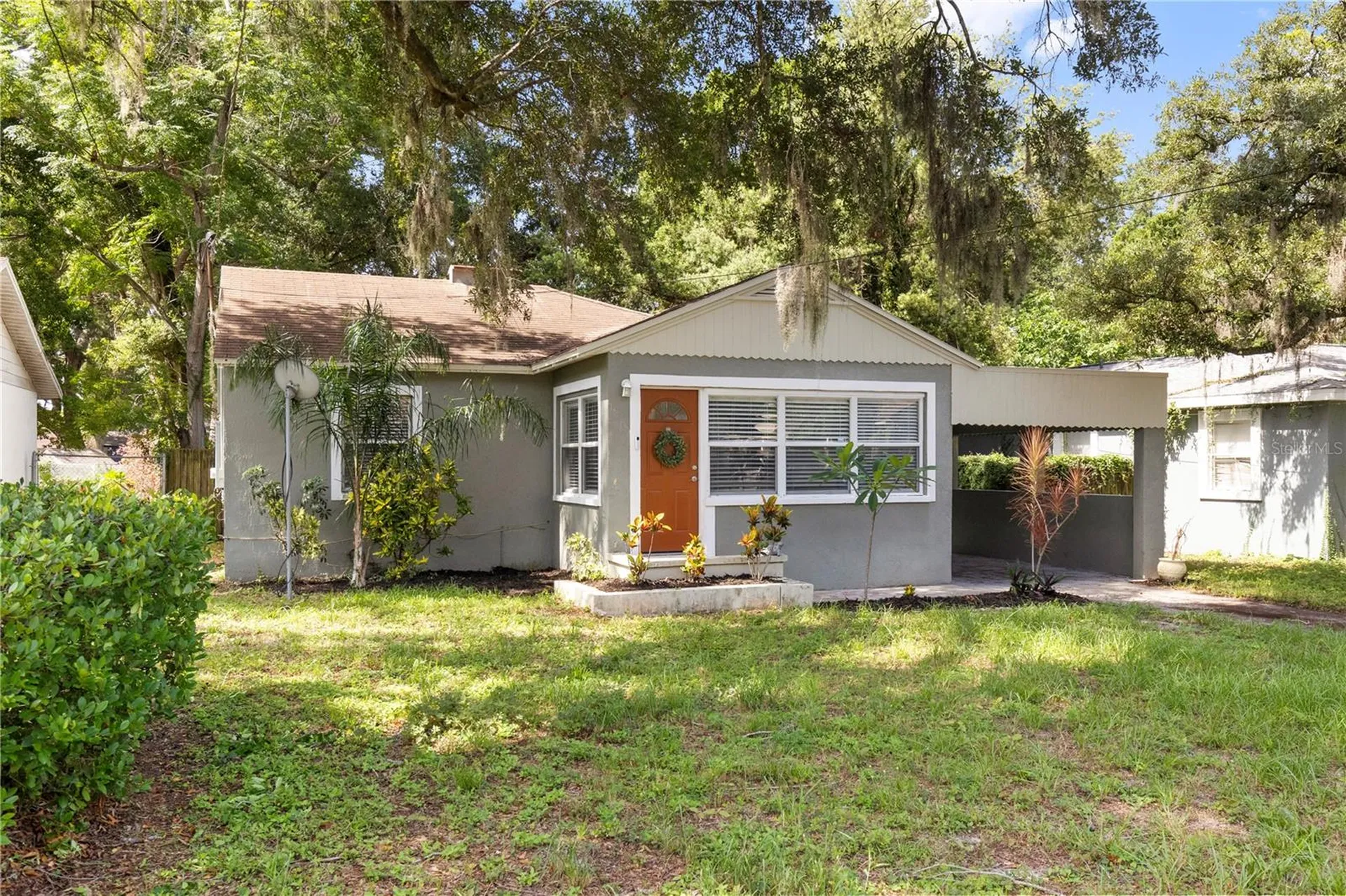 2013 E Henry Avenue Tampa FL 33610