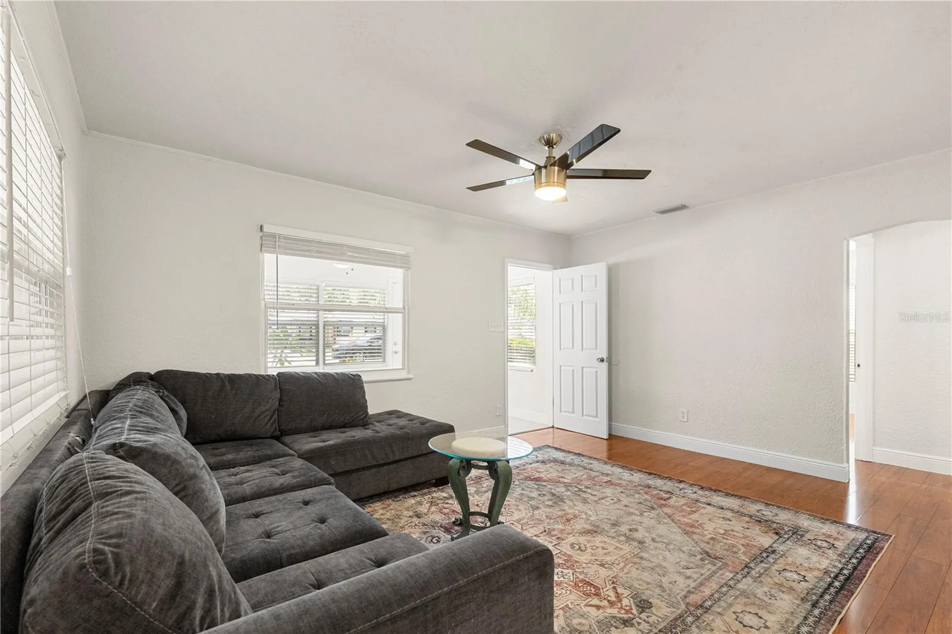 2013 E Henry Avenue Tampa FL 33610