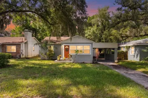 2013 E Henry Avenue Tampa FL 33610