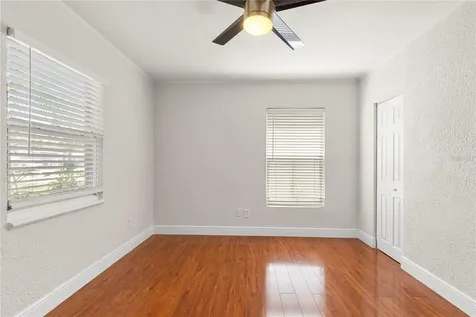 2013 E Henry Avenue Tampa FL 33610