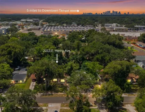 2013 E Henry Avenue Tampa FL 33610