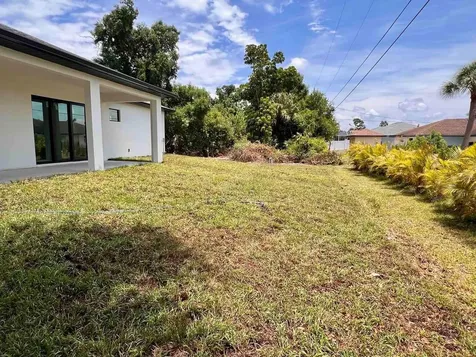 9245 Boca Grande Avenue Englewood FL 34224