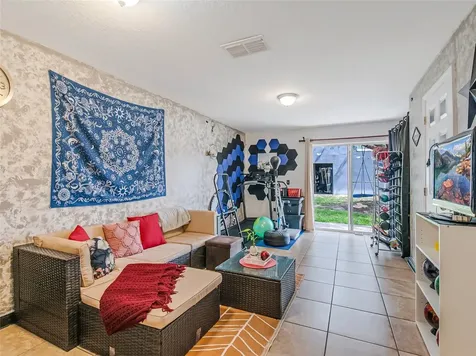 261 Autumn Lane Kissimmee FL 34743