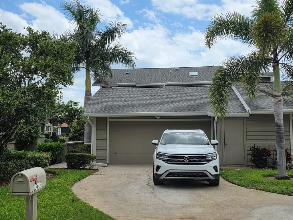 3607 Avenida Madera Bradenton FL 34210