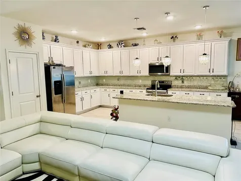 944 Old Windsor Way Spring Hill FL 34609