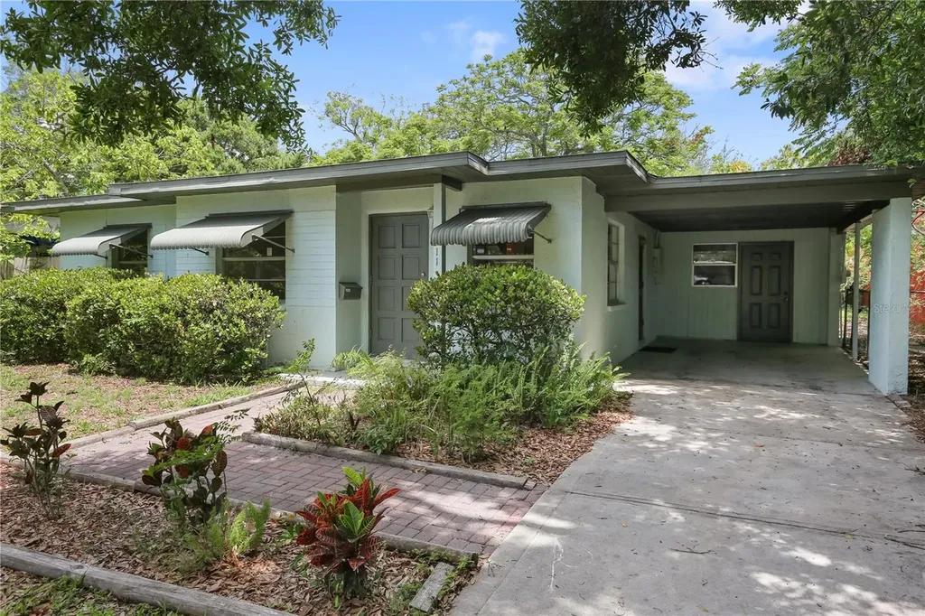 6311 37th Avenue N St Petersburg FL 33710