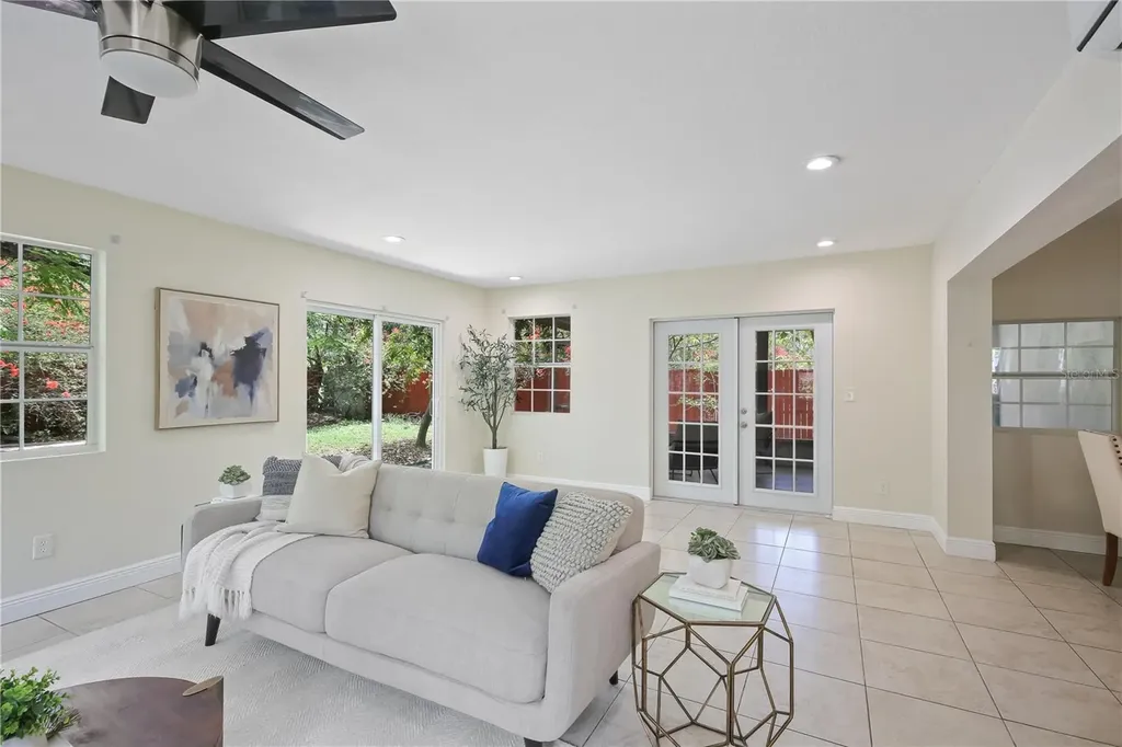 6311 37th Avenue N St Petersburg FL 33710