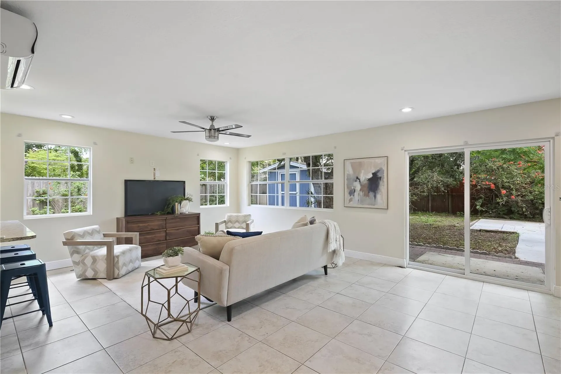 6311 37th Avenue N St Petersburg FL 33710