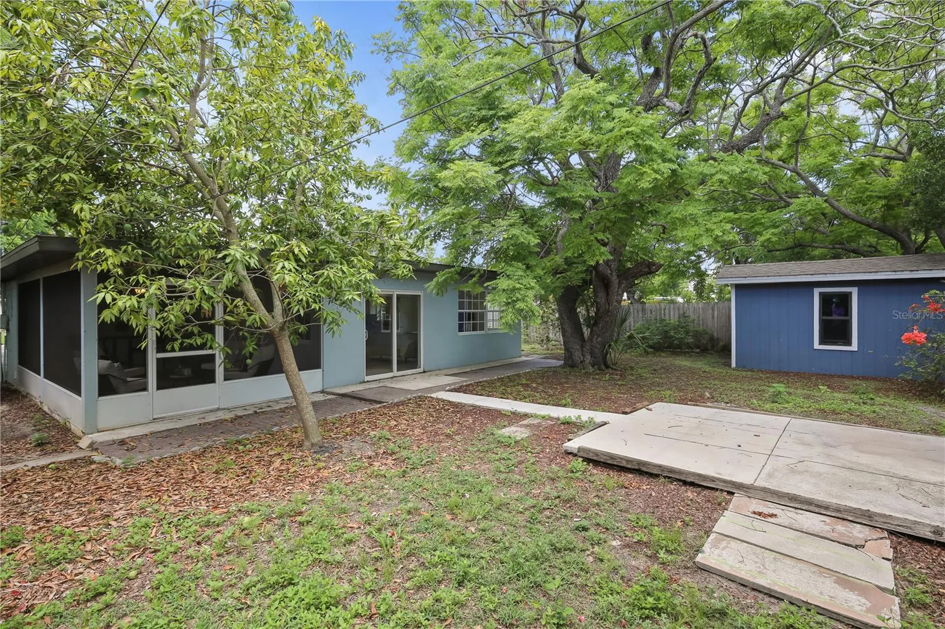 6311 37th Avenue N St Petersburg FL 33710