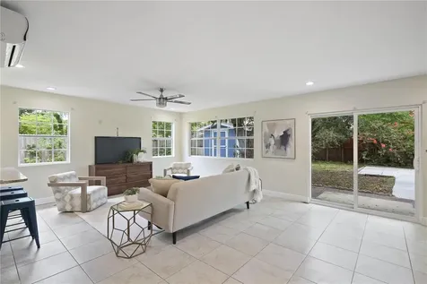 6311 37th Avenue N St Petersburg FL 33710