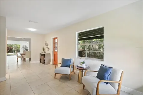 6311 37th Avenue N St Petersburg FL 33710