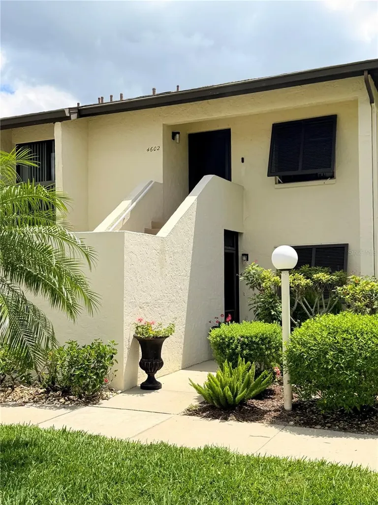4602 Longwater Chase Sarasota FL 34235