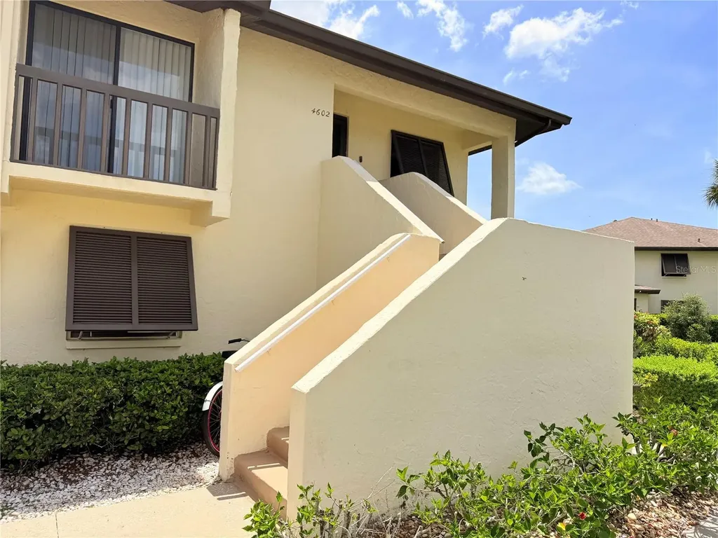 4602 Longwater Chase Sarasota FL 34235