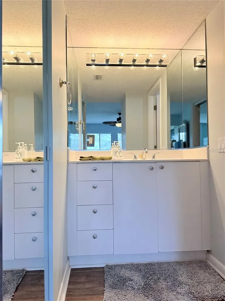 4602 Longwater Chase Sarasota FL 34235