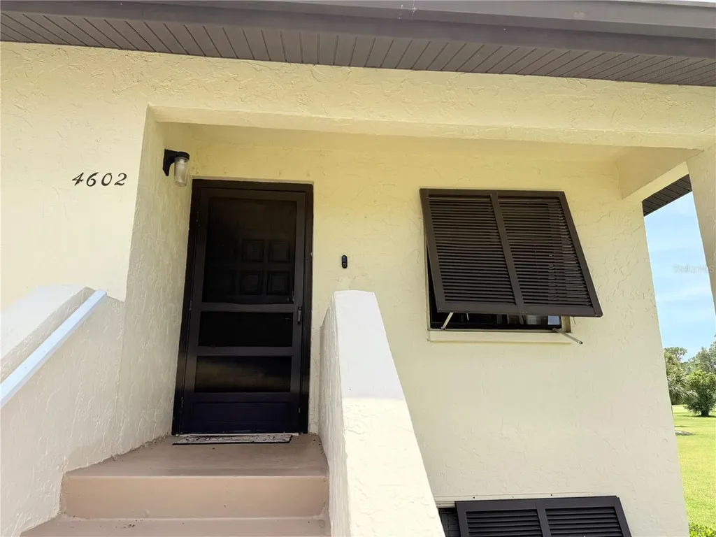 4602 Longwater Chase Sarasota FL 34235