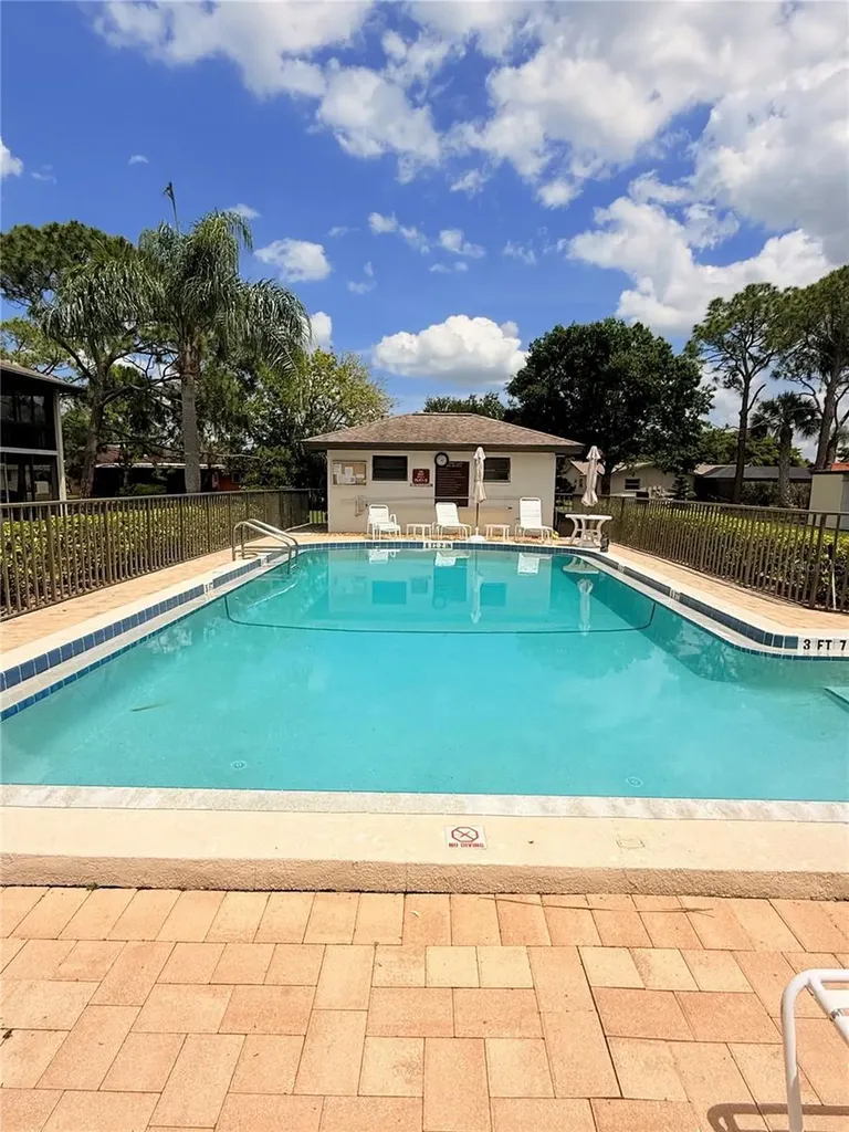 4602 Longwater Chase Sarasota FL 34235