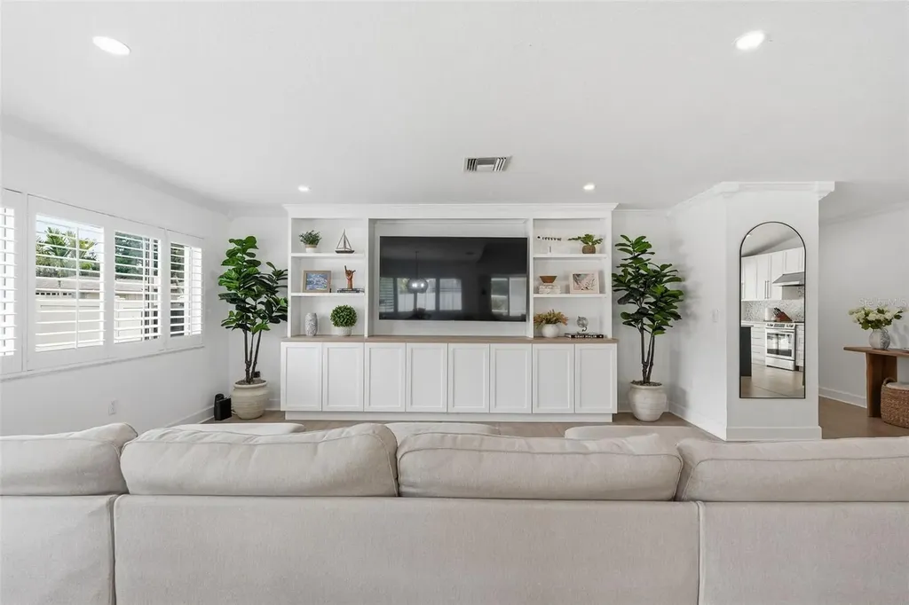 3052 Heron Place Clearwater FL 33762