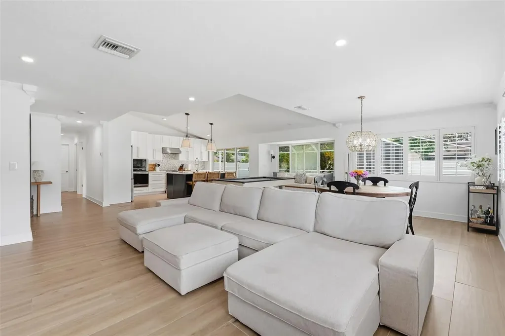 3052 Heron Place Clearwater FL 33762