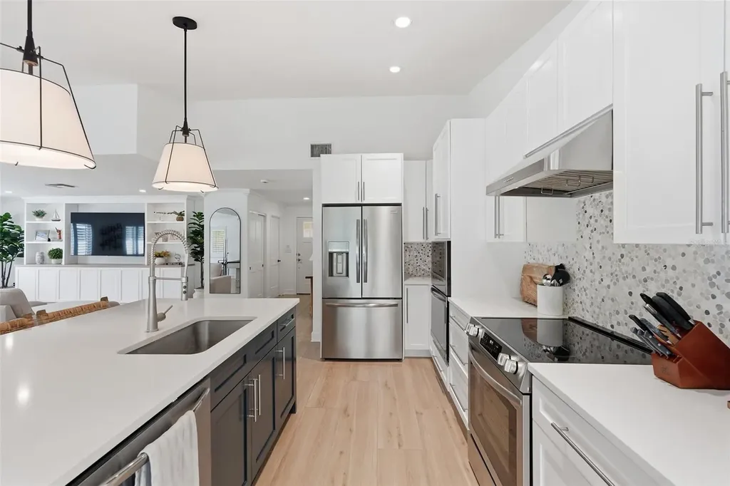 3052 Heron Place Clearwater FL 33762