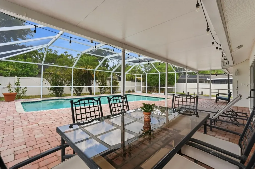 3052 Heron Place Clearwater FL 33762