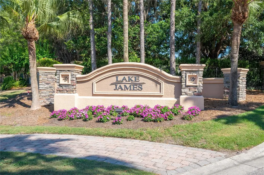 7783 Lake James Boulevard Lakeland FL 33810