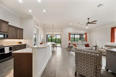 7783 Lake James Boulevard Lakeland FL 33810