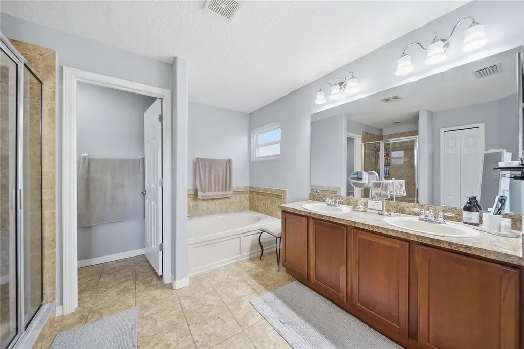 18133 Bahama Bay Drive Tampa FL 33647