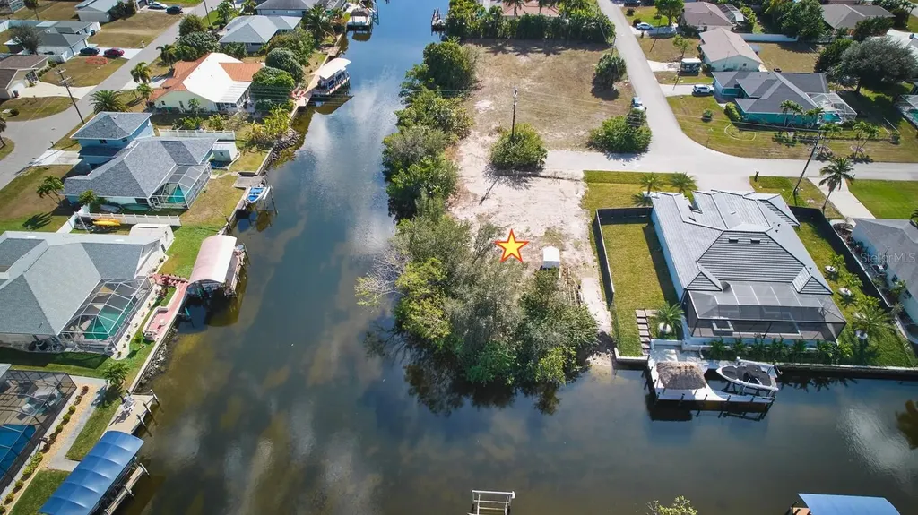 201 SW 40th Street Cape Coral FL 33914