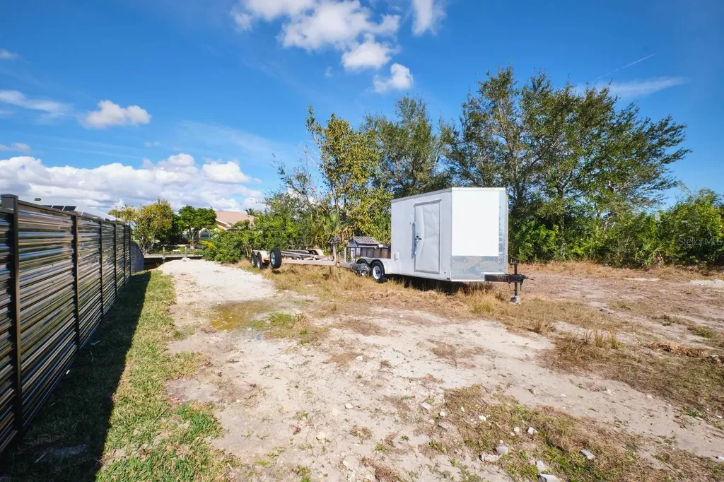 201 SW 40th Street Cape Coral FL 33914