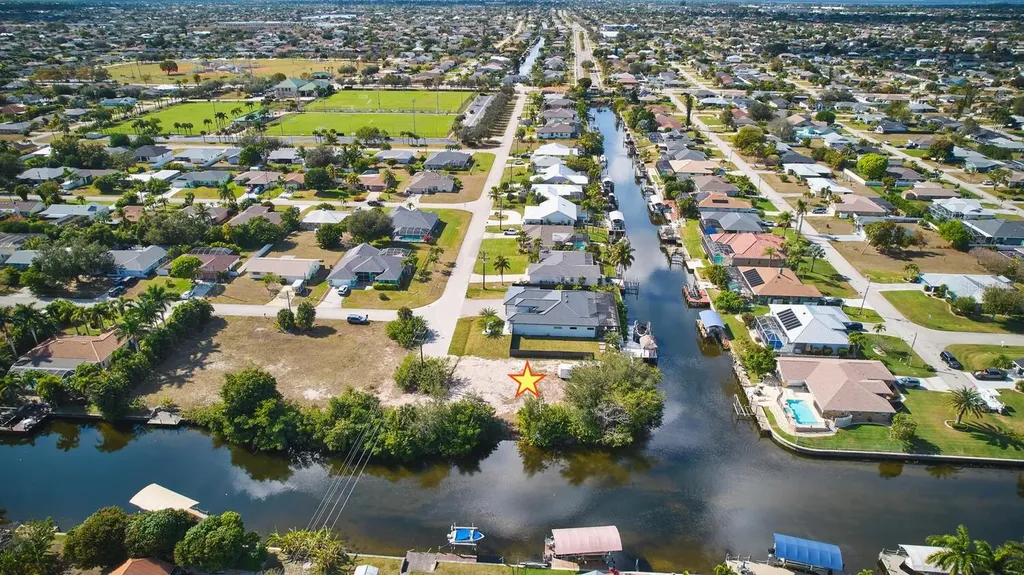 201 SW 40th Street Cape Coral FL 33914