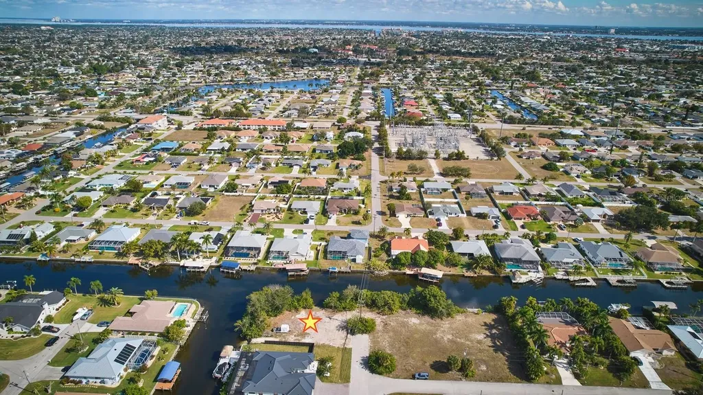 201 SW 40th Street Cape Coral FL 33914