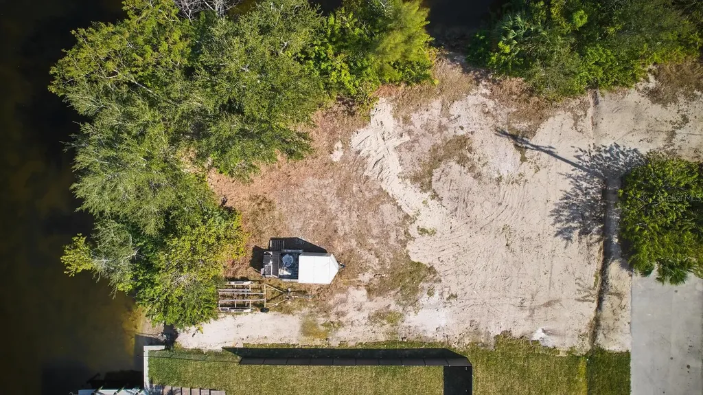 201 SW 40th Street Cape Coral FL 33914